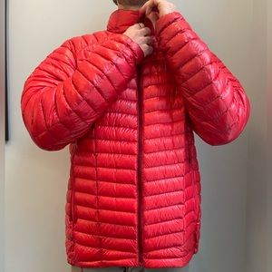 XL mountain hardware 800 fill ghost whisperer down puffer jacket